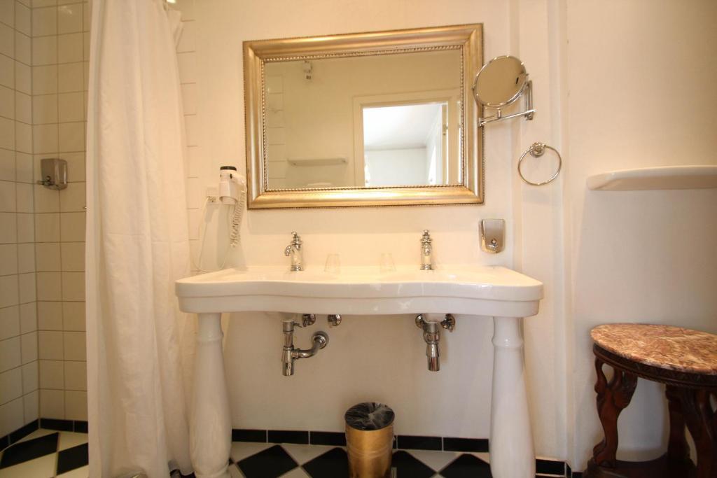 Sauntehus Castle Hotel Hornbæk Rom bilde