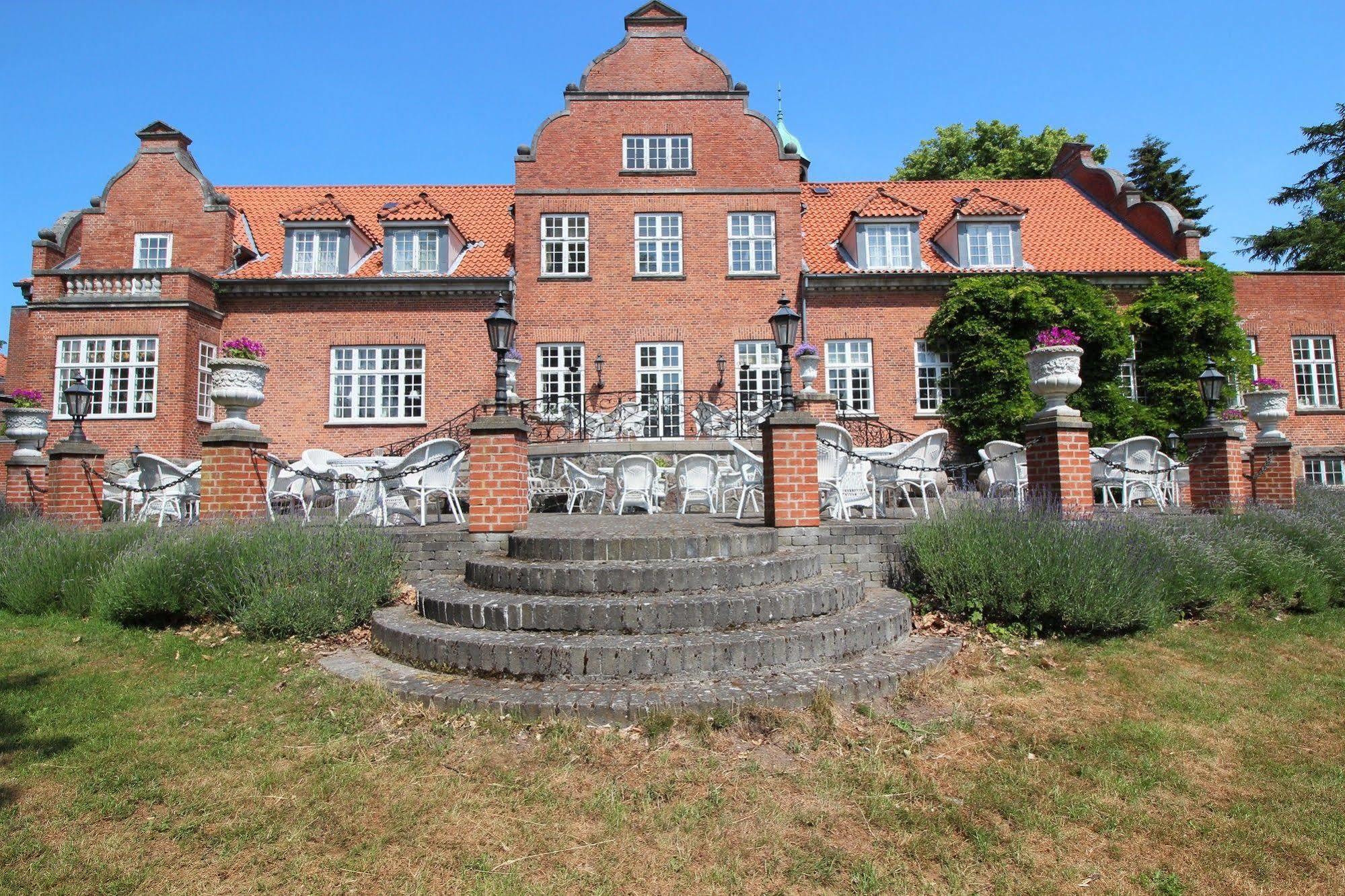 Sauntehus Castle Hotel Hornbæk Eksteriør bilde