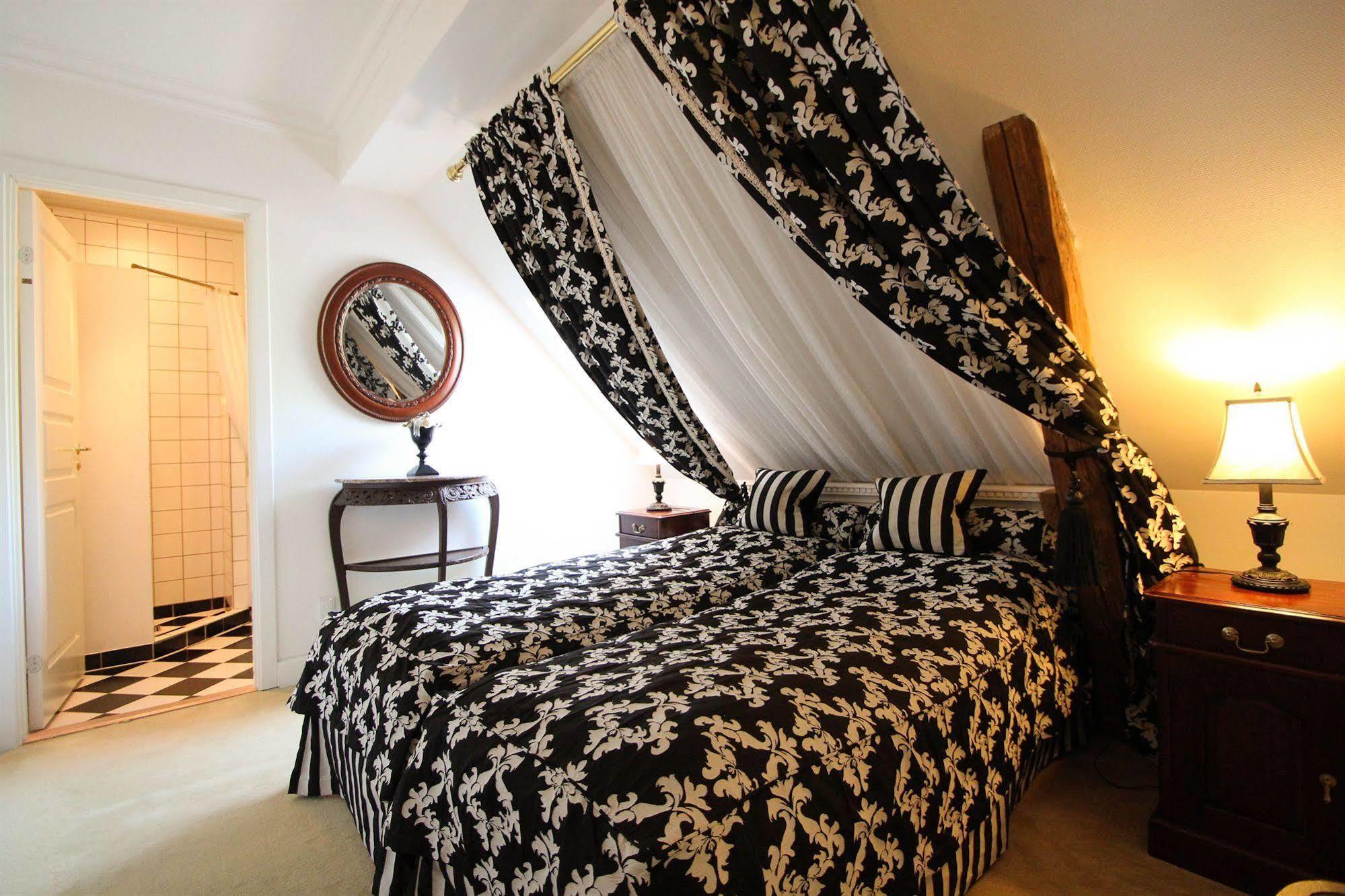 Sauntehus Castle Hotel Hornbæk Eksteriør bilde