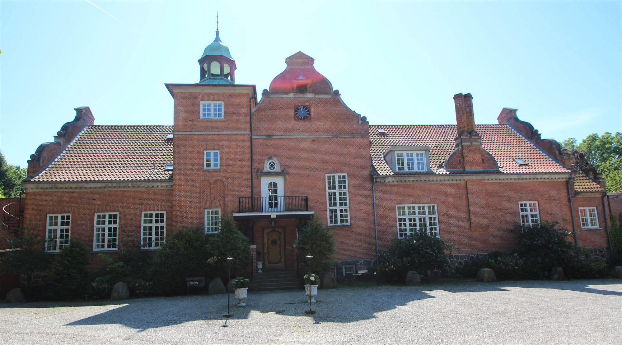Sauntehus Castle Hotel Hornbæk Eksteriør bilde